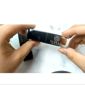 Liquid Matte Lipsticks.Weightless,longstay,pigmented